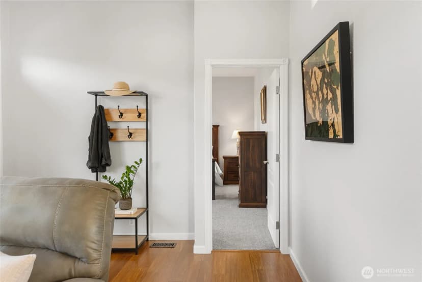 Property photo for 5511 Hillvue Road, Blaine photo 16