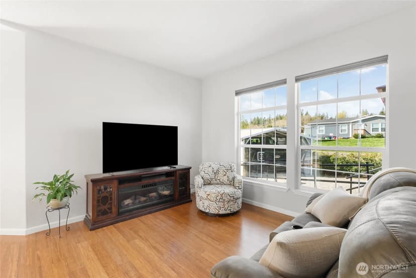 Property photo for 5511 Hillvue Road, Blaine photo 15
