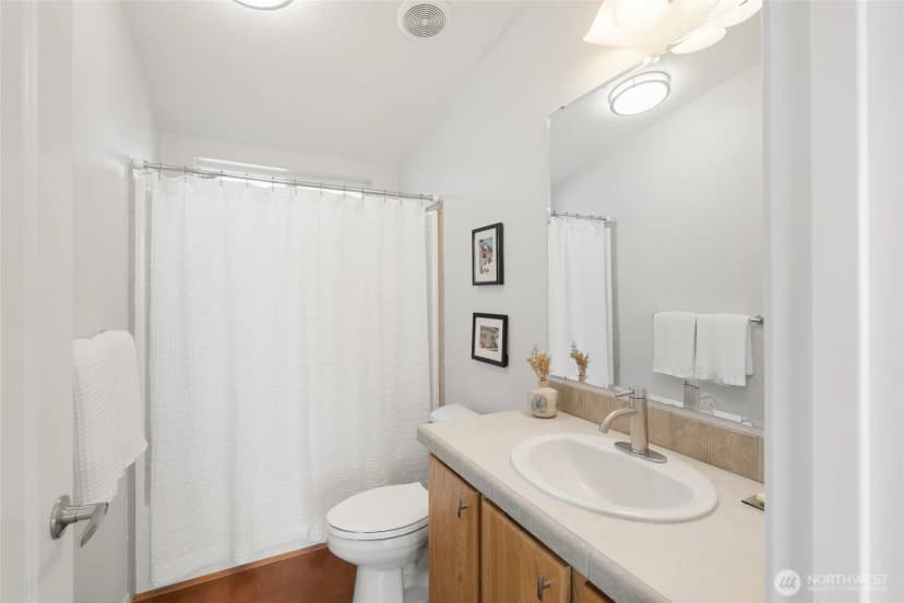 Property photo for 5511 Hillvue Road, Blaine photo 22
