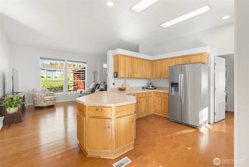 Property photo for 5511 Hillvue Road, Blaine photo 10