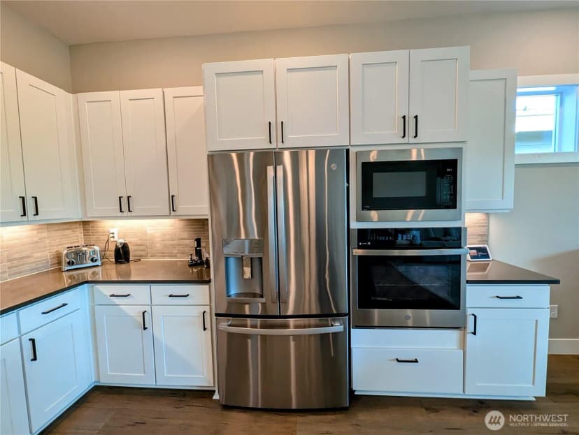 Property photo for 15528 174th Avenue Ct E, Bonney Lake photo 9