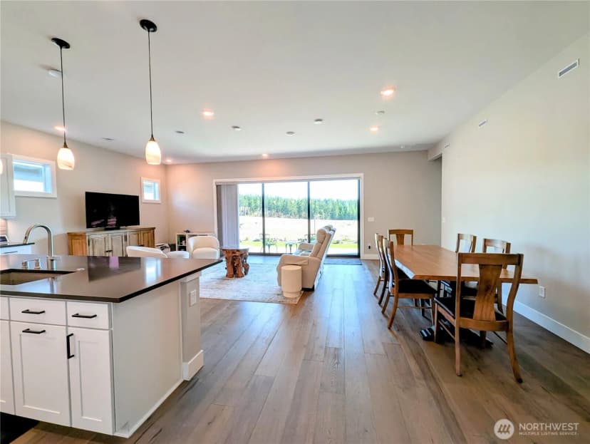 Property photo for 15528 174th Avenue Ct E, Bonney Lake photo 6