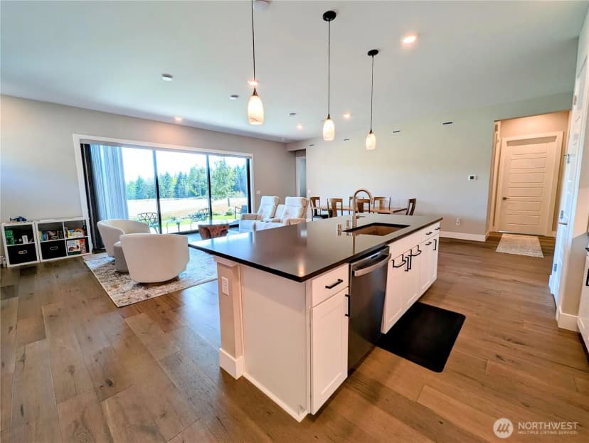 Property photo for 15528 174th Avenue Ct E, Bonney Lake photo 10
