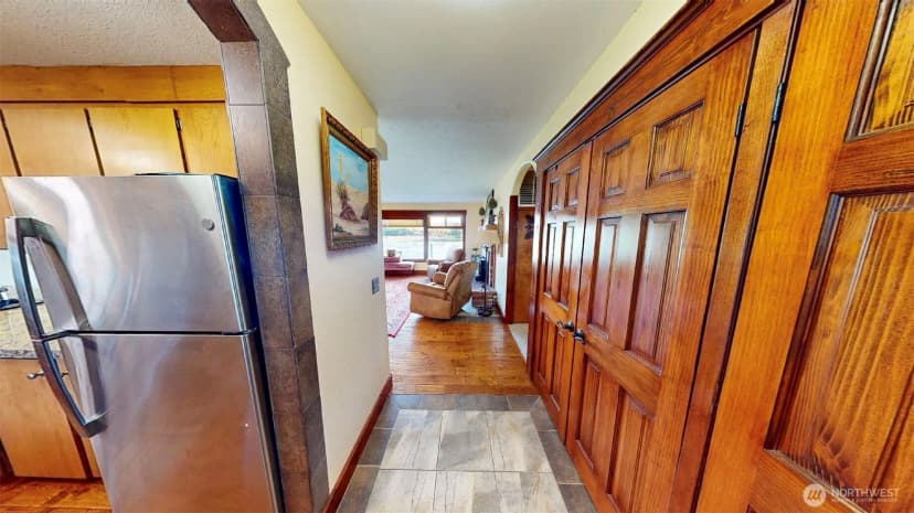 Property photo for 725 Okoma Drive, Omak photo 13