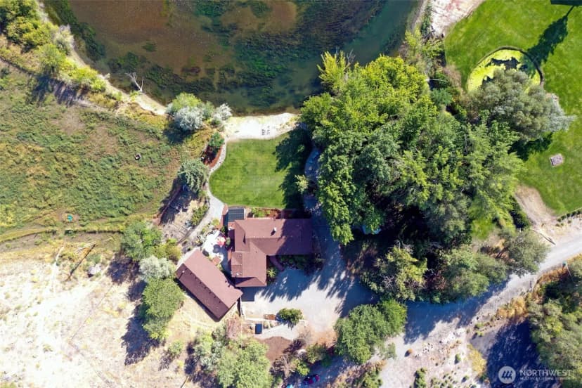 Property photo for 725 Okoma Drive, Omak photo 36