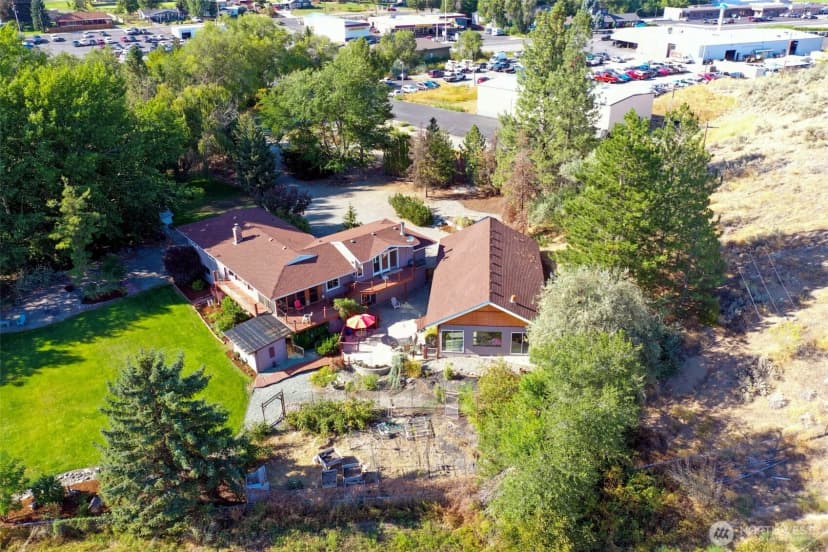 Property photo for 725 Okoma Drive, Omak photo 7