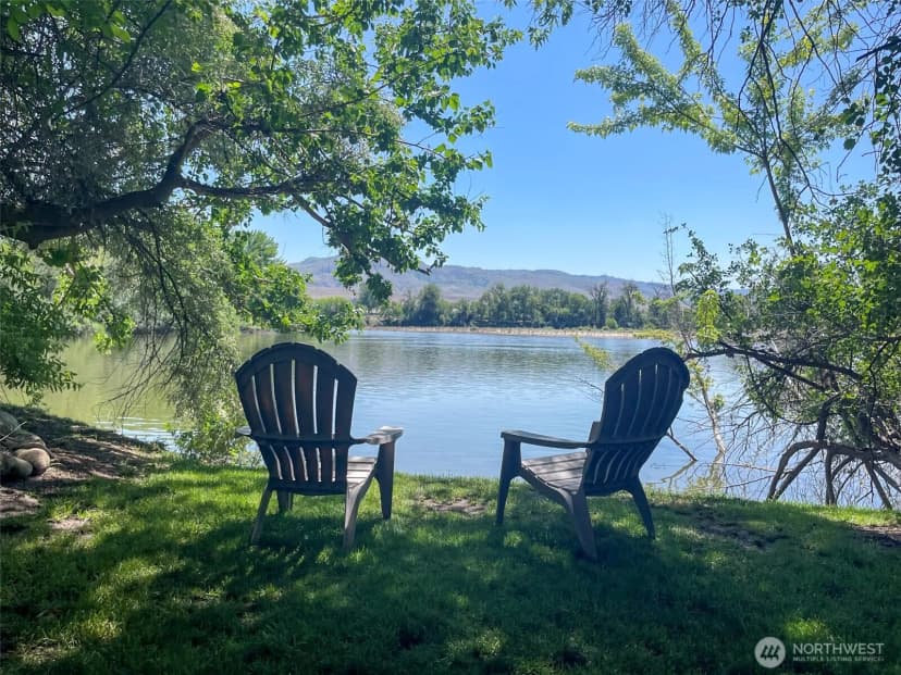 Property photo for 725 Okoma Drive, Omak photo 33