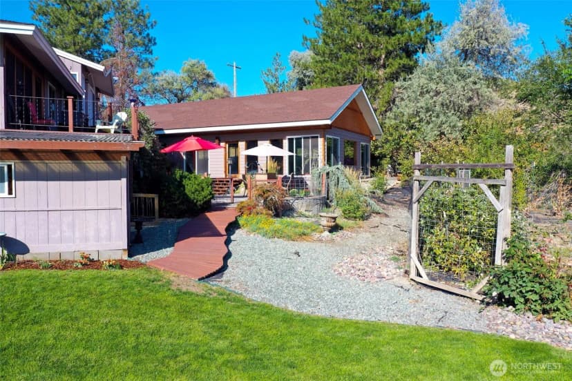 Property photo for 725 Okoma Drive, Omak photo 32