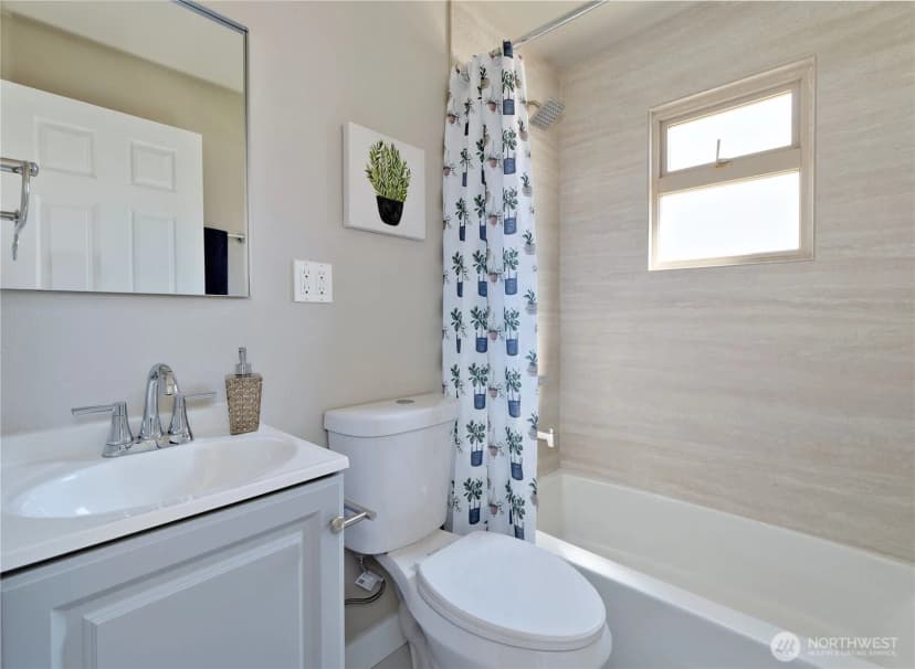 Property photo for 4832 25th Avenue Sw, Seattle photo 14