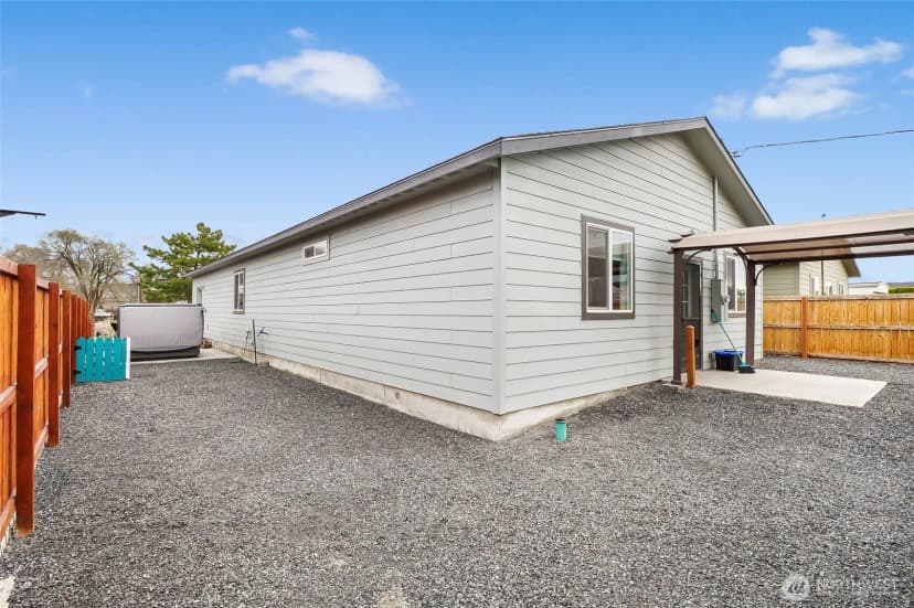 Property photo for 423 2nd Avenue Se, Soap Lake photo 37