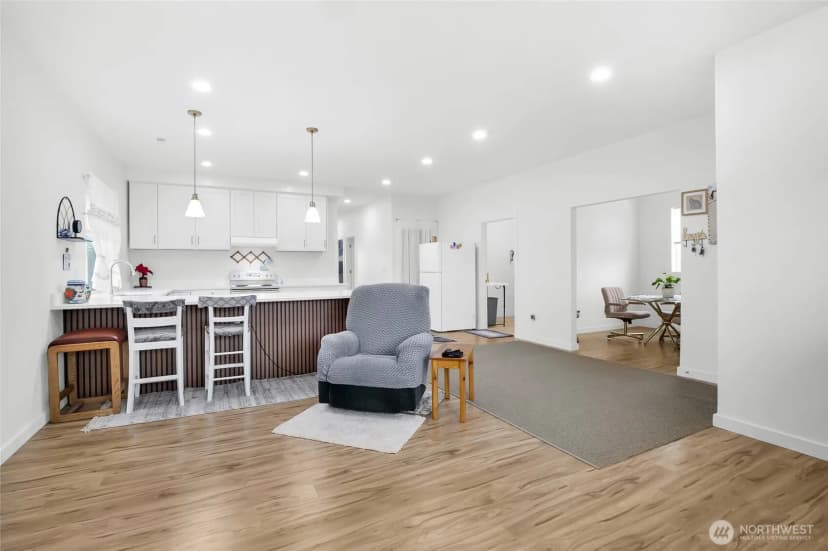 Property photo for 423 2nd Avenue Se, Soap Lake photo 14