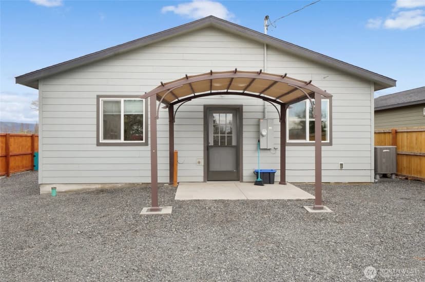 Property photo for 423 2nd Avenue Se, Soap Lake photo 35