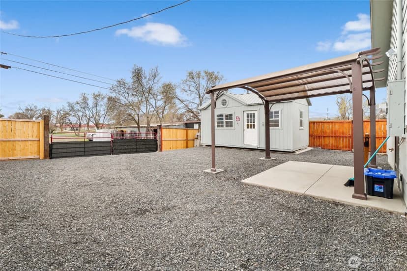 Property photo for 423 2nd Avenue Se, Soap Lake photo 33