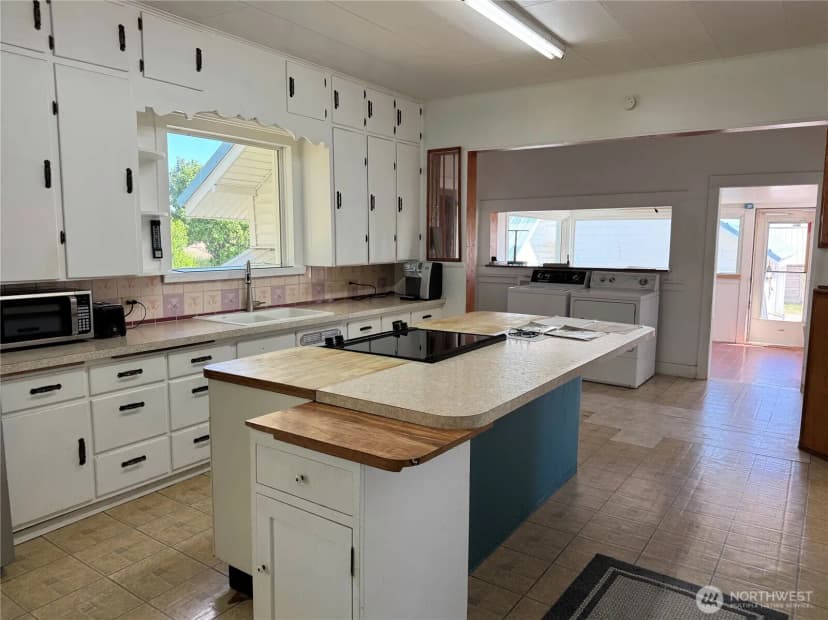 Property photo for 39500 Sr 21 N, Wilbur photo 24