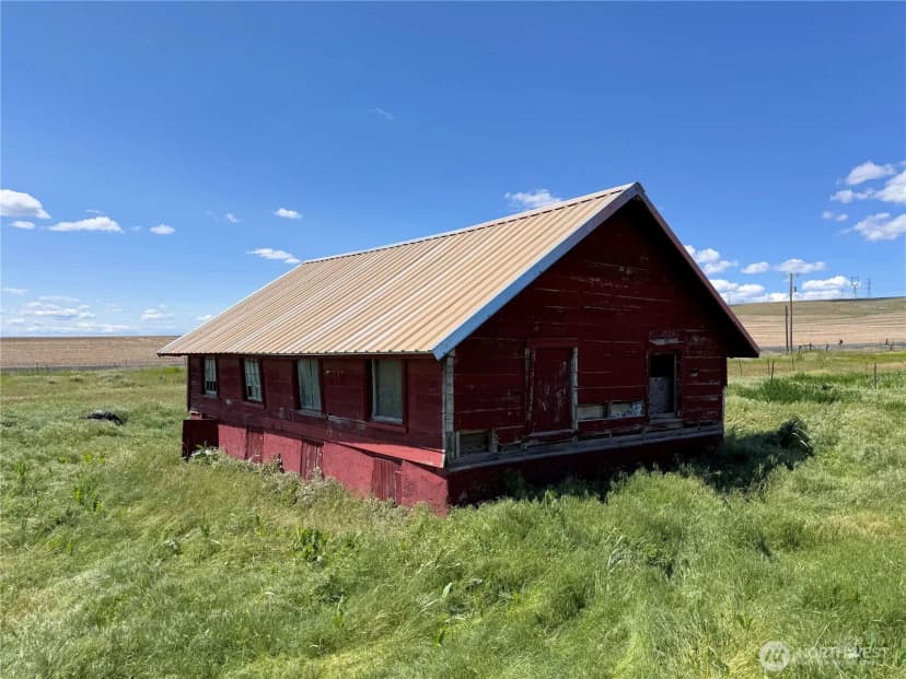 Property photo for 39500 Sr 21 N, Wilbur photo 12