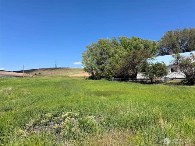 Property photo for 39500 Sr 21 N, Wilbur photo 2