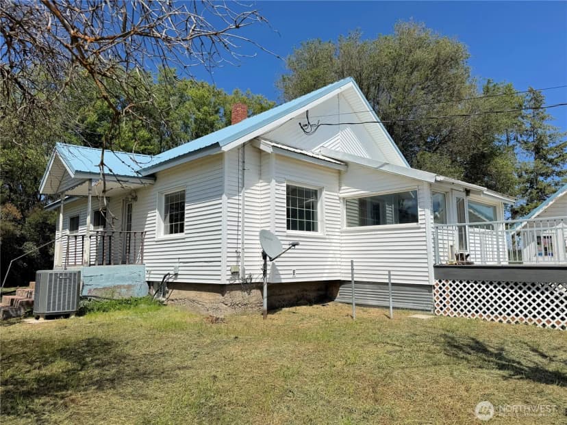 Property photo for 39500 Sr 21 N, Wilbur