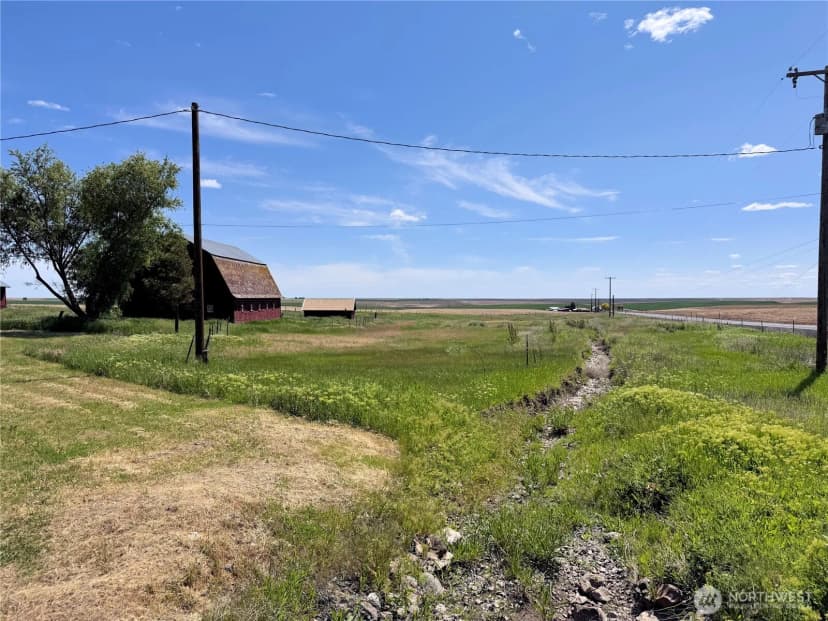 Property photo for 39500 Sr 21 N, Wilbur photo 14