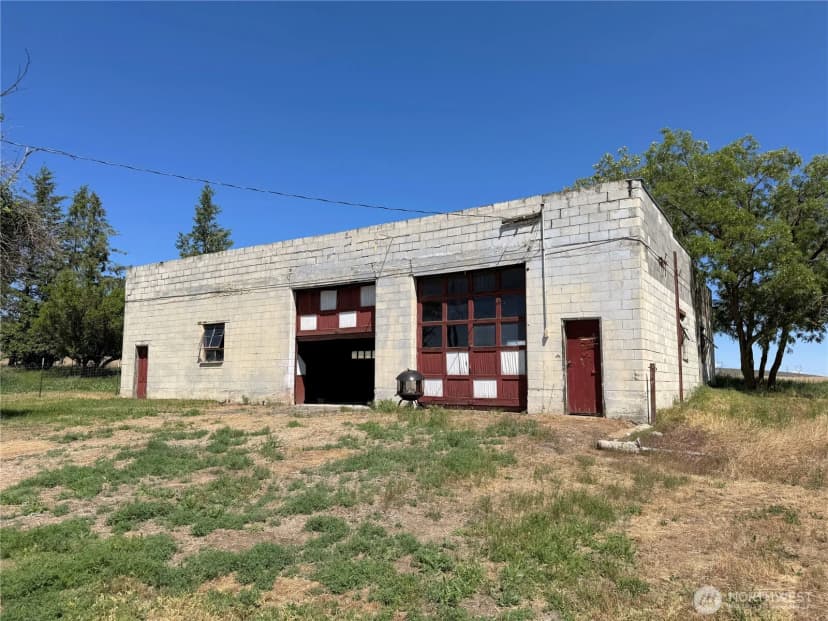 Property photo for 39500 Sr 21 N, Wilbur photo 9
