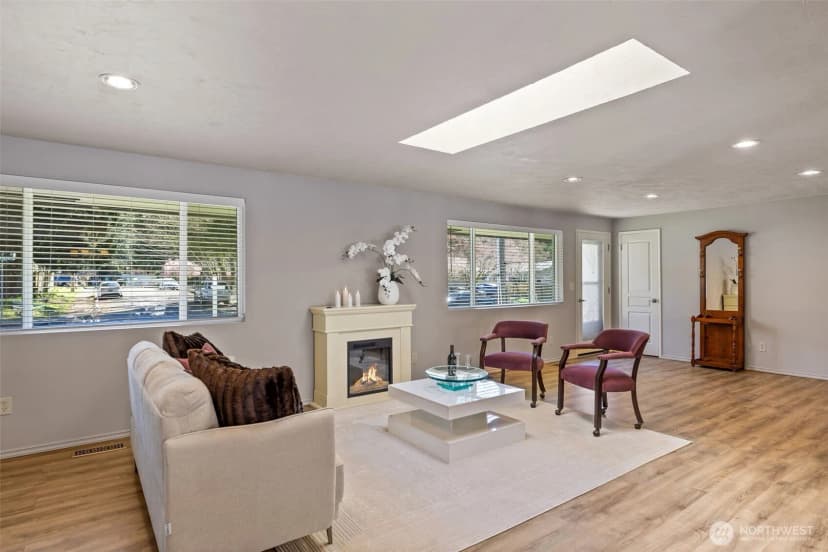 Property photo for 14225 104th Avenue Ne, Kirkland photo 8