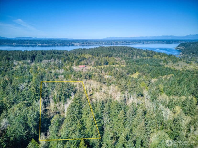 Property photo for 0 Whiteman Road Sw, Lakebay photo 3