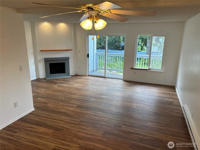 Property photo for 8823 Holly Drive #h204, Everett photo 4