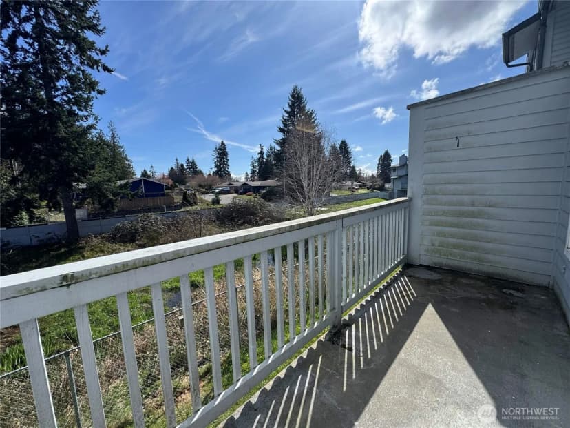 Property photo for 8823 Holly Drive #h204, Everett photo 20