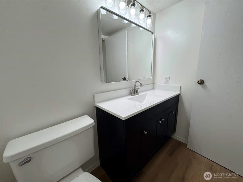 Property photo for 8823 Holly Drive #h204, Everett photo 7