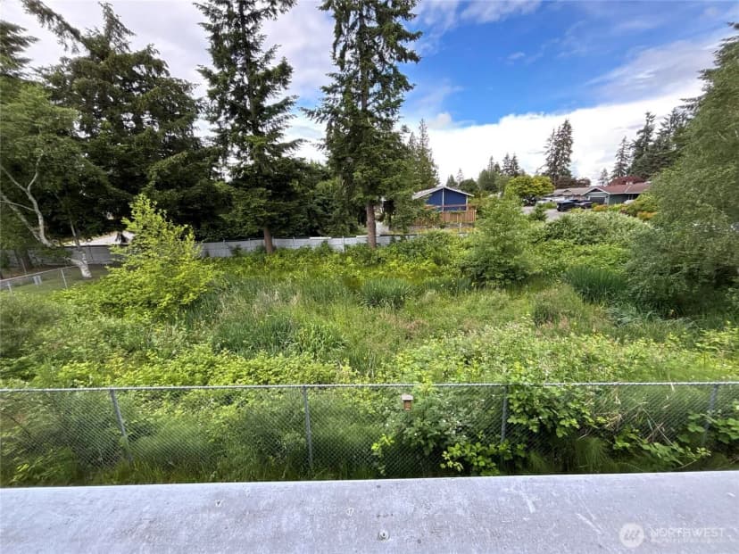 Property photo for 8823 Holly Drive #h204, Everett photo 17