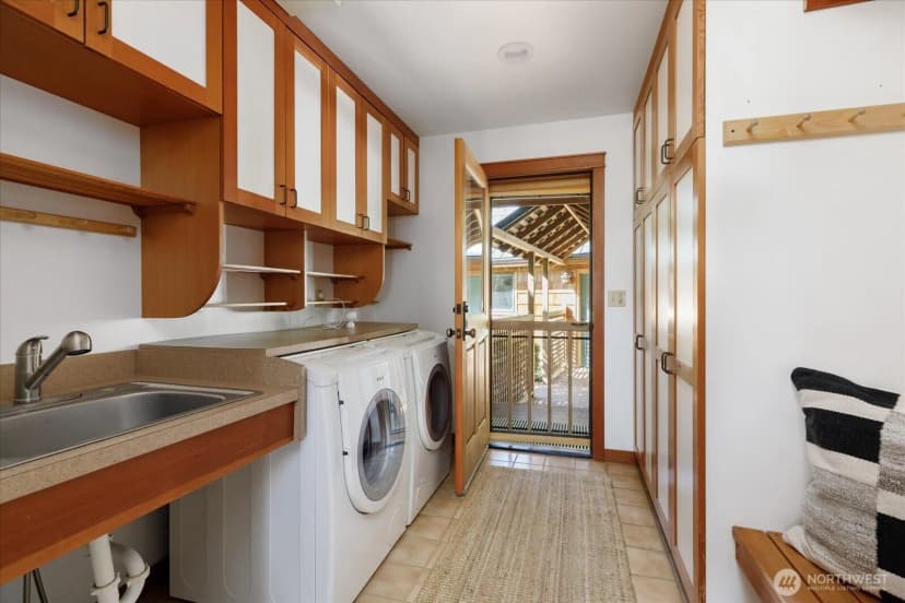 Property photo for 195 Perry Drive, Coupeville photo 18