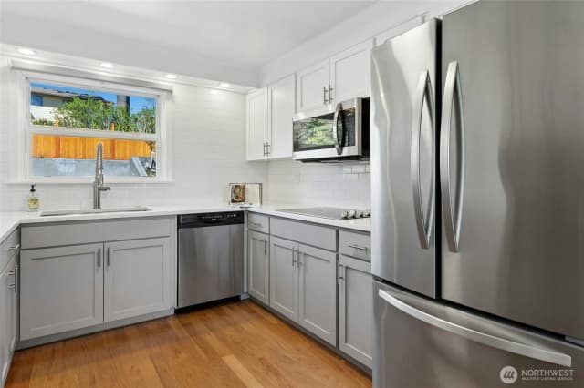Property photo for 17154 Ne 5th Street, Bellevue photo 4