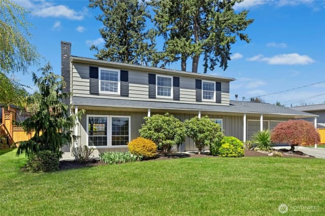 Property photo for 17154 Ne 5th Street, Bellevue