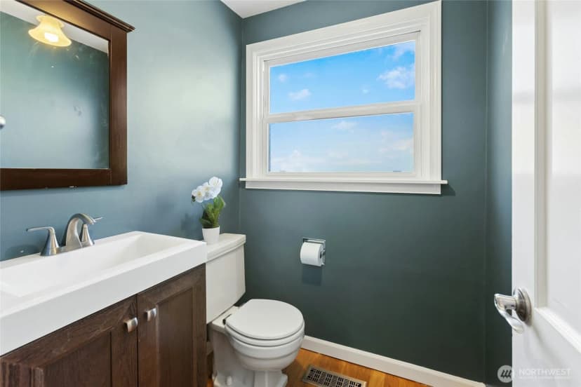 Property photo for 17154 Ne 5th Street, Bellevue photo 7
