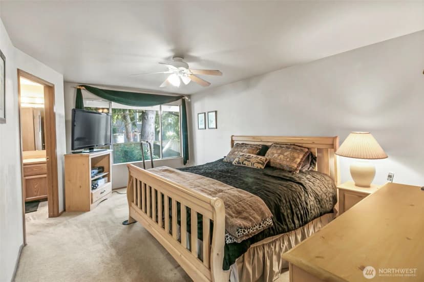 Property photo for 1031 Sw 350th Place, Federal Way photo 17