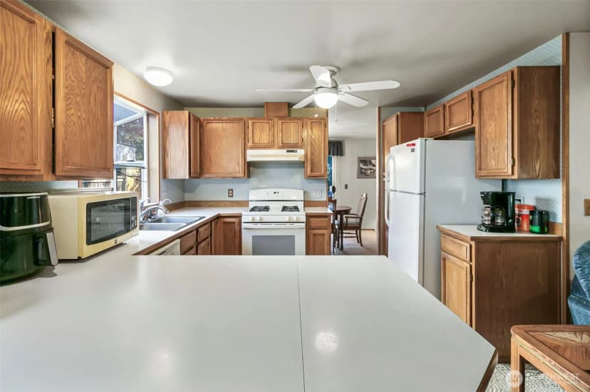 Property photo for 1031 Sw 350th Place, Federal Way photo 9