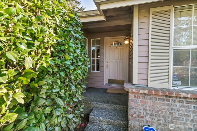 Property photo for 1031 Sw 350th Place, Federal Way photo 3