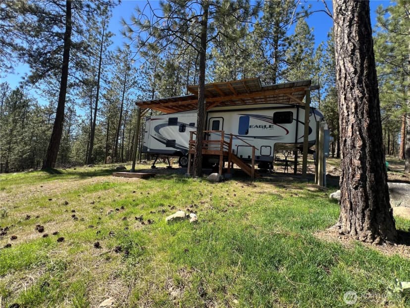 Property photo for 1069 B Kitt Narcisse Road, Colville photo 7