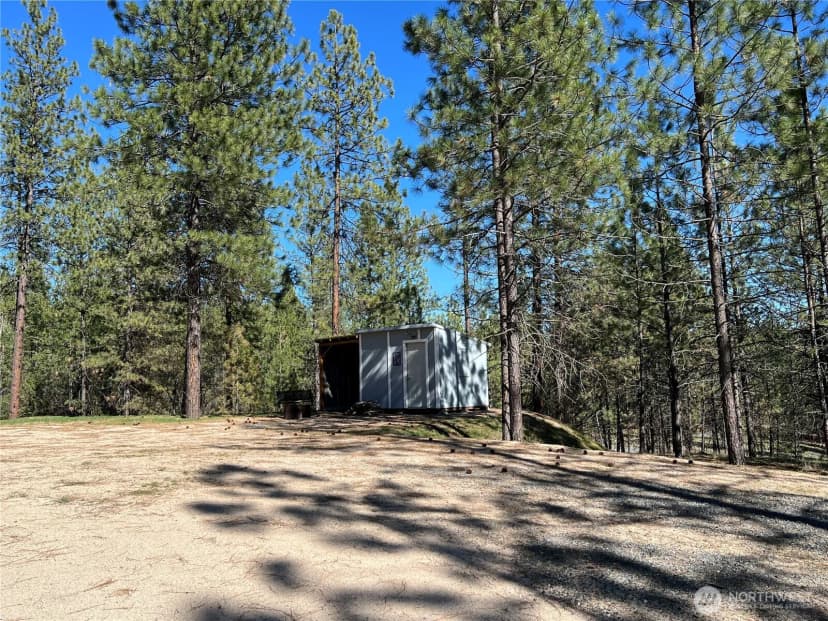 Property photo for 1069 B Kitt Narcisse Road, Colville photo 23