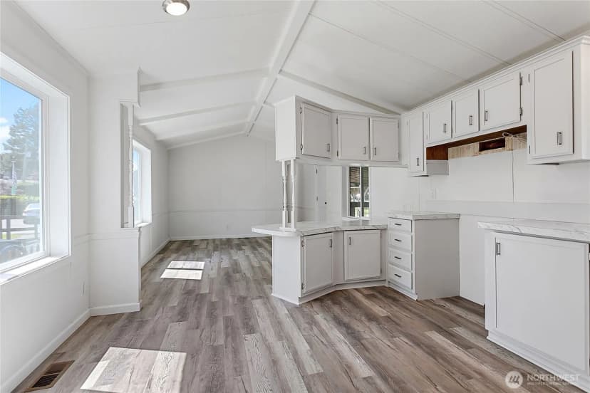 Property photo for 921 Autumn Lane #243, Bellingham photo 10
