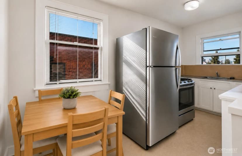 Property photo for 315 12th Avenue E, Seattle photo 9