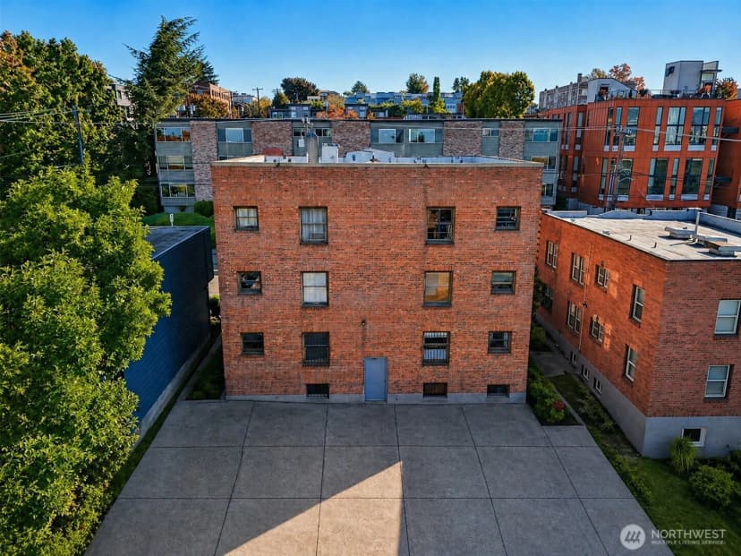 Property photo for 315 12th Avenue E, Seattle photo 12