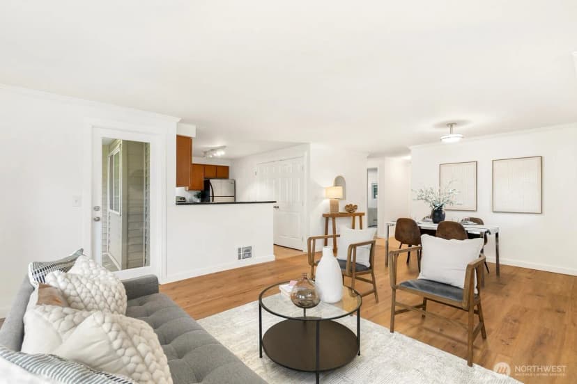 Property photo for 10022 Ne 120th Lane #g101, Kirkland photo 9