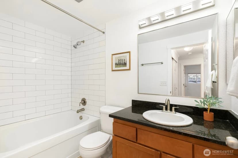 Property photo for 10022 Ne 120th Lane #g101, Kirkland photo 17