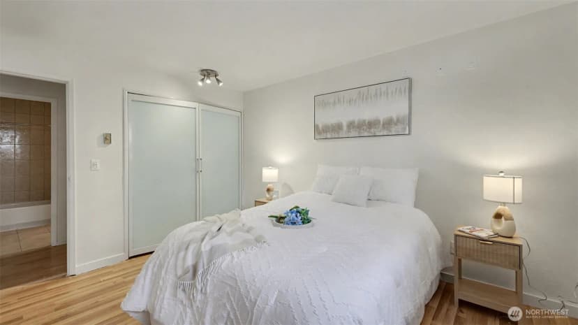 Property photo for 4106 Factoria Boulevard Se #c111, Bellevue photo 13