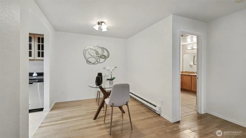 Property photo for 4106 Factoria Boulevard Se #c111, Bellevue photo 8