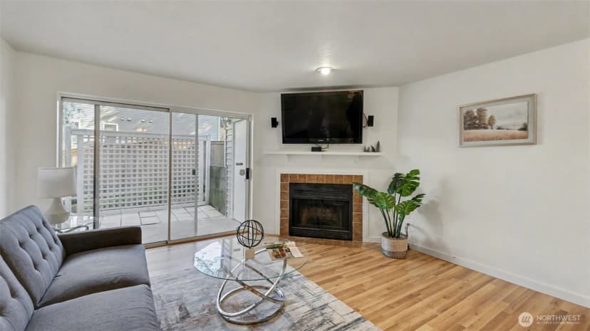 Property photo for 4106 Factoria Boulevard Se #c111, Bellevue photo 4