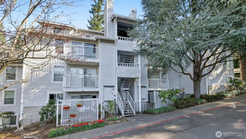 Property photo for 4106 Factoria Boulevard Se #c111, Bellevue photo 18