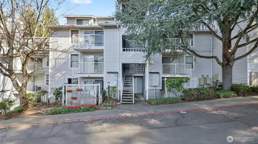 Property photo for 4106 Factoria Boulevard Se #c111, Bellevue photo 19