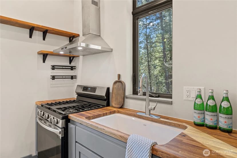 Property photo for 8056 Bayne Road, Leavenworth photo 7