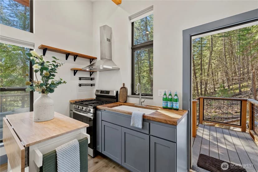 Property photo for 8056 Bayne Road, Leavenworth photo 8